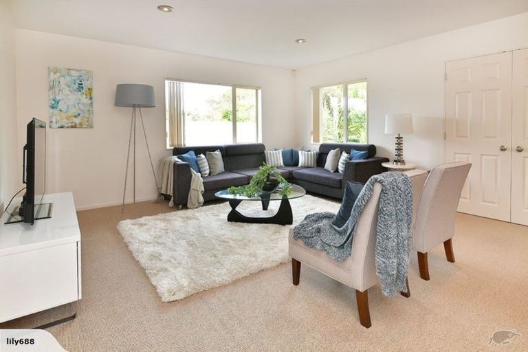 Photo of property in 9 Blue Heron Rise, Stanmore Bay, Whangaparaoa, 0932