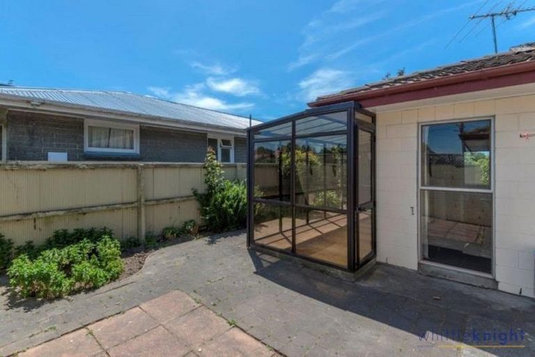 Photo of property in 2/66 Waimairi Road, Upper Riccarton, Christchurch, 8041