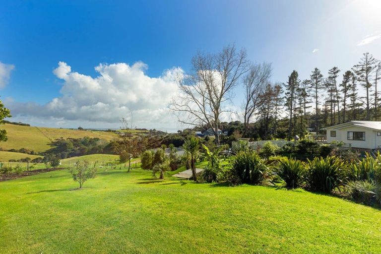 Photo of property in 211b Cable Bay Block Road, Cable Bay, 0420