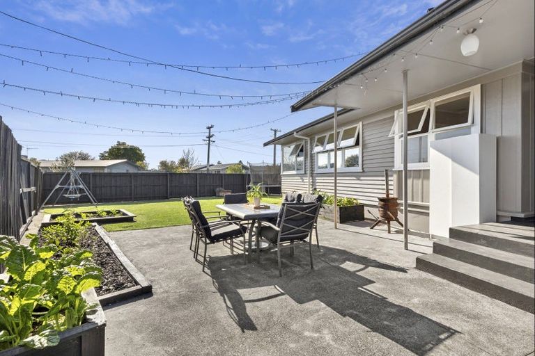 Photo of property in 70 Mears Road, St Andrews, Hamilton, 3200