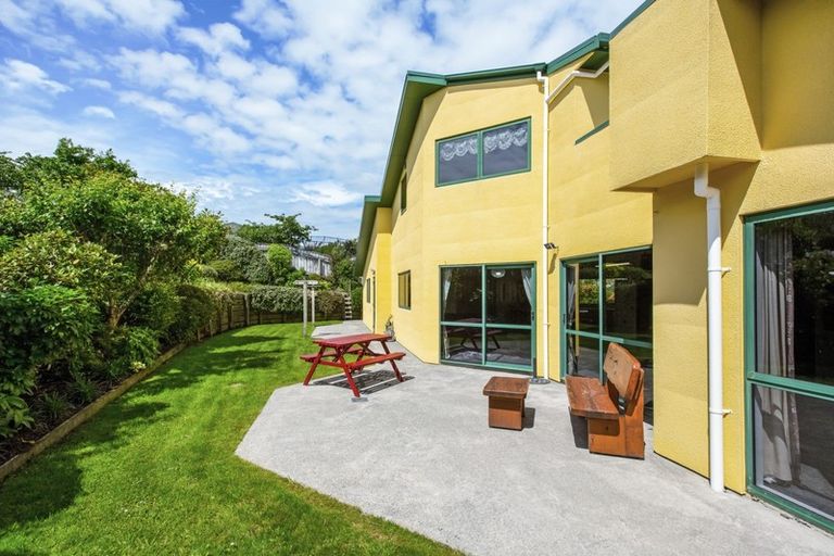 Photo of property in 48 Samwell Drive, Whitby, Porirua, 5024