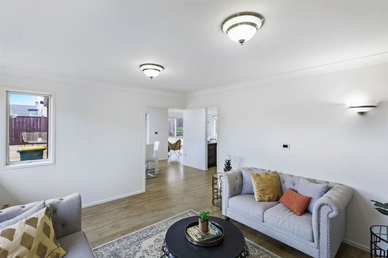 Photo of property in 42 Castellina Drive, Karaka, Papakura, 2113