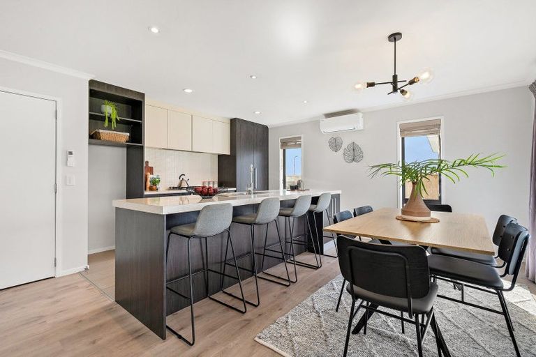 Photo of property in 13 John Burke Drive, Aotea, Porirua, 5024