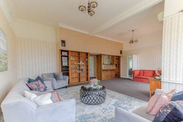 Photo of property in 16 Toia Street, Marton, 4710