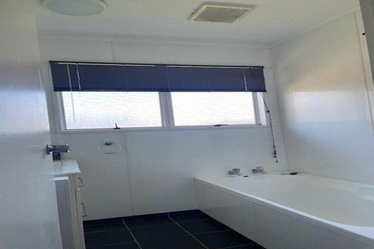Photo of property in 15a Murphy Road, Taradale, Napier, 4112