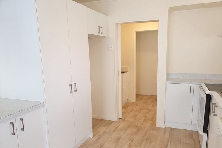 Photo of property in 24/24 Eastglen Road, Glen Eden, Auckland, 0602