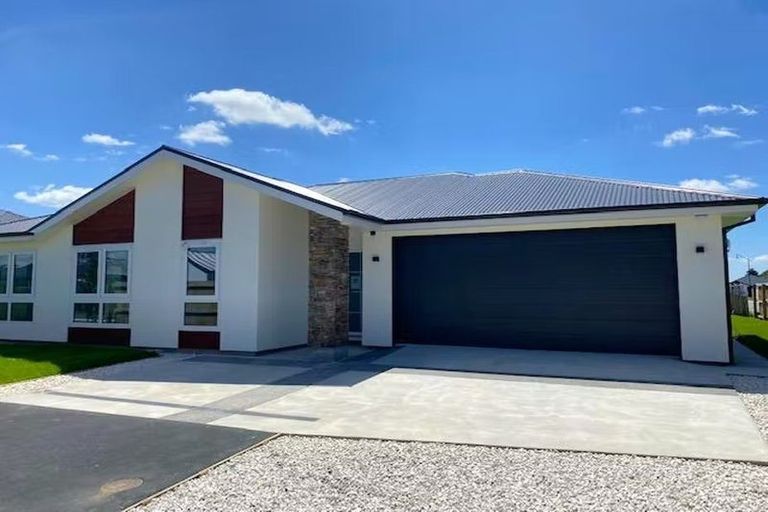 Photo of property in 19a Lewis Crescent, Rolleston, 7614