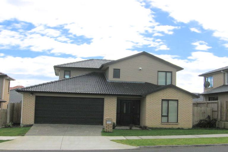 Photo of property in 60 Cyril French Drive, Flat Bush, Auckland, 2016