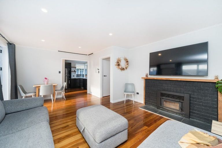 Photo of property in 5a Ayr Place, Hokowhitu, Palmerston North, 4410
