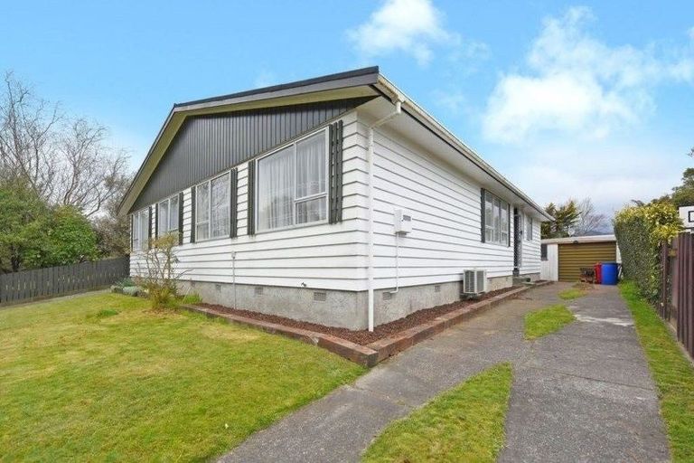 Photo of property in 6f2- Indiana Grove, Totara Park, Upper Hutt, 5018