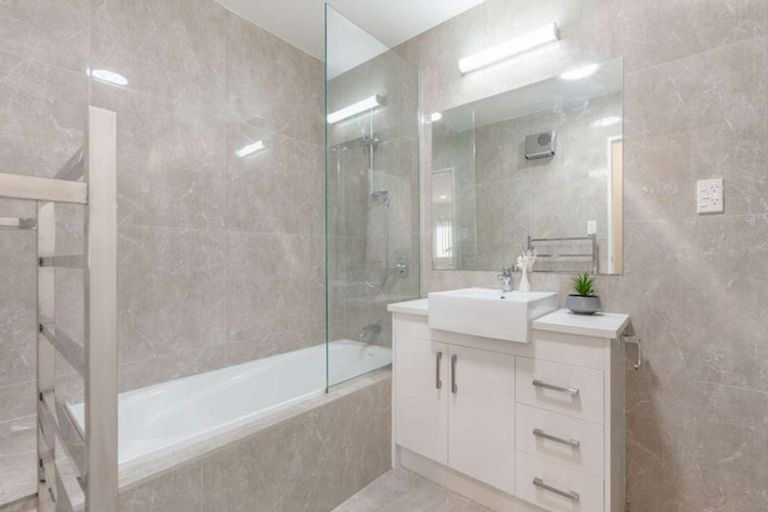 Photo of property in 4 Tribute Loop, Takanini, 2112