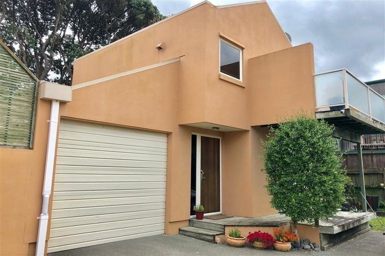 Photo of property in 4a Noel Avenue, Orewa, 0931