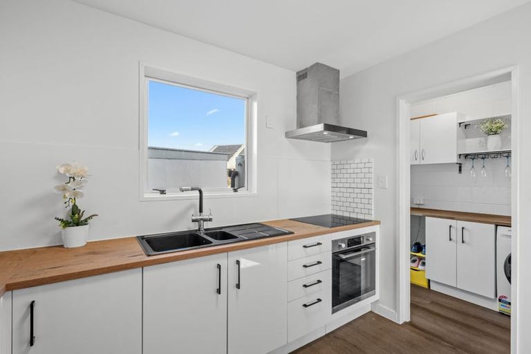 Photo of property in 4/14 Church Square, Addington, Christchurch, 8024