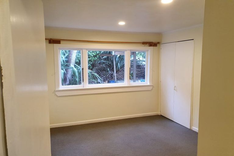 Photo of property in 279 Motutara Road, Muriwai, Waimauku, 0881