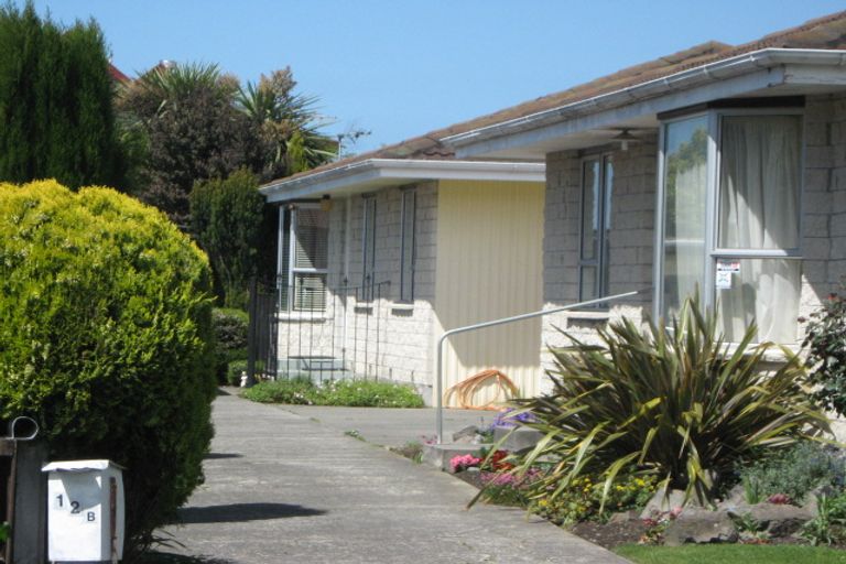 Photo of property in 12 Salford Avenue, Redwood, Christchurch, 8051