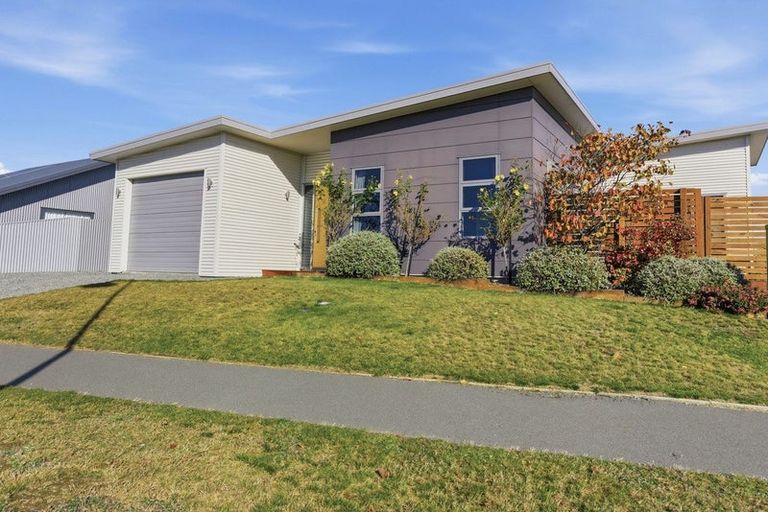 Photo of property in 12 Grandvue Drive, Twizel, 7901