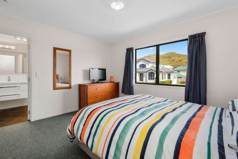 Photo of property in 16 Bathgate Street, Johnsonville, Wellington, 6037