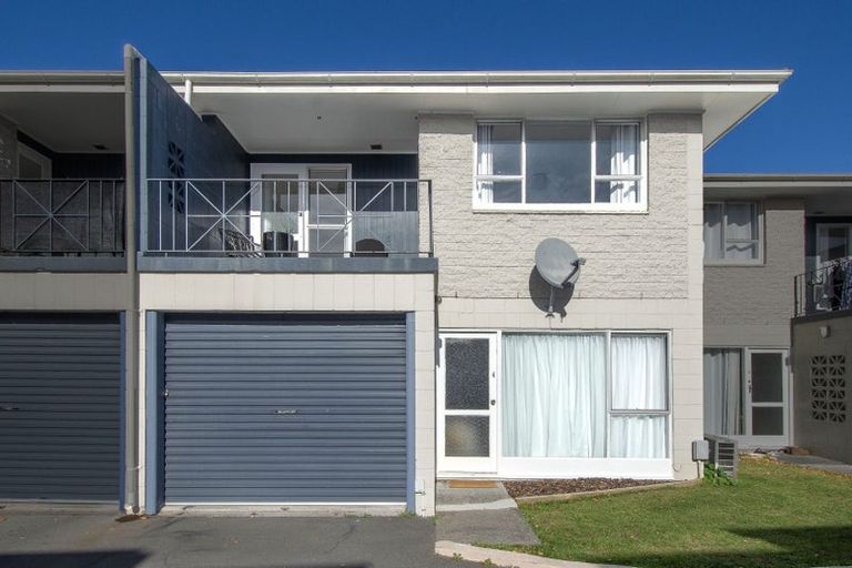 Photo of property in 4/53 Brockworth Place, Riccarton, Christchurch, 8011