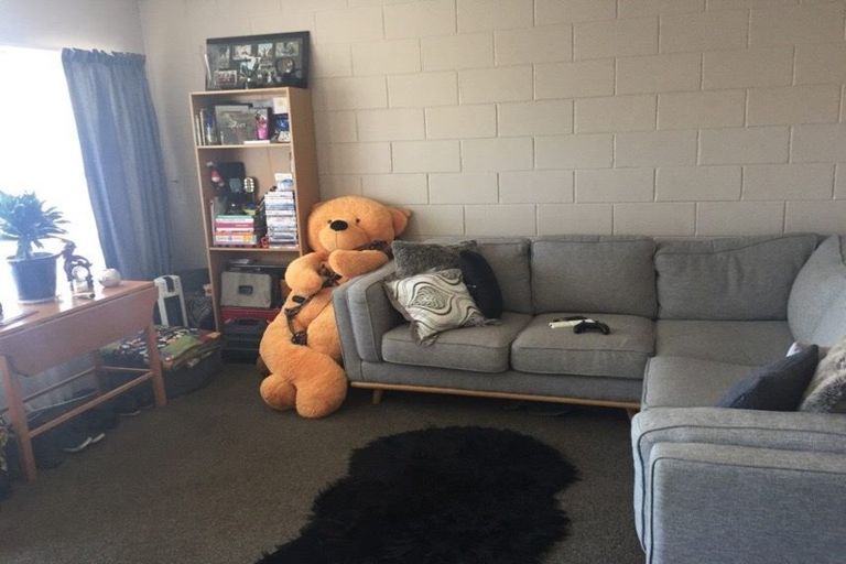 Photo of property in 25 Fergusson Street, Stoke, Nelson, 7011