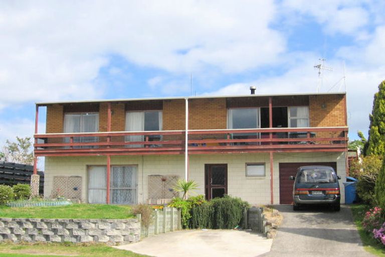 Photo of property in 6 Grant Place, Papamoa Beach, Papamoa, 3118