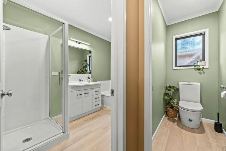 Photo of property in 381 Cove Road, Waipu, 0582