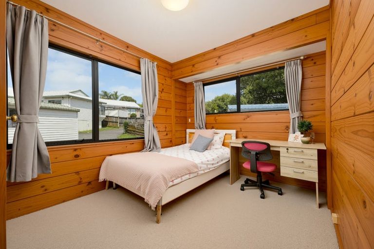 Photo of property in 5/7 Duncan Avenue, Te Atatu South, Auckland, 0610