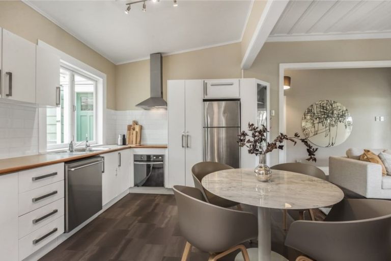 Photo of property in 29 Duke Street, Levin, 5510