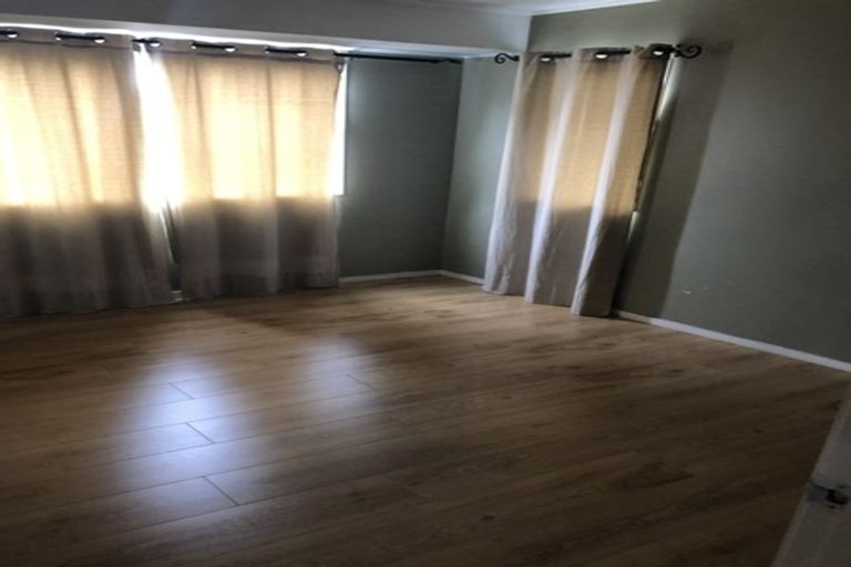 Photo of property in 163 Rathgar Road, Henderson, Auckland, 0610