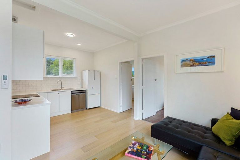 Photo of property in 323 Te Horo Beach Road, Te Horo Beach, Otaki, 5581