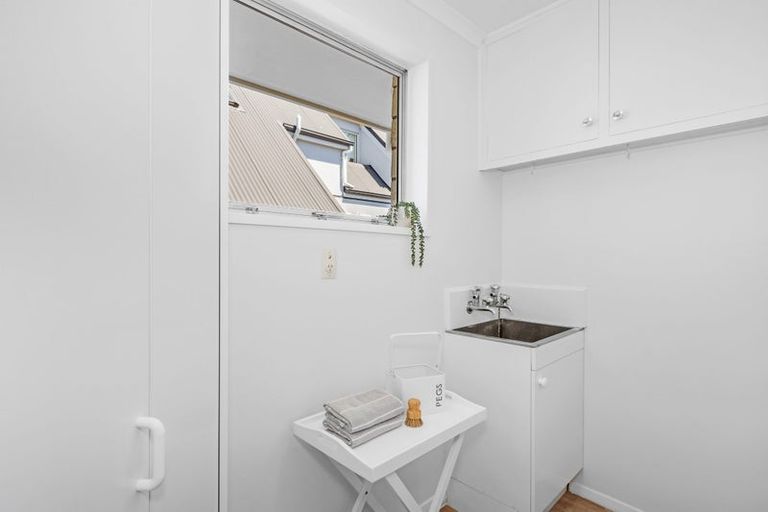 Photo of property in 1/18a Prossers Road, Saint Martins, Christchurch, 8022