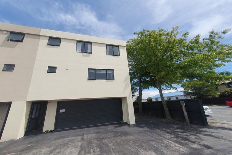 Photo of property in 47 Peverel Street, Riccarton, Christchurch, 8041