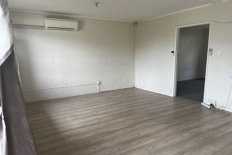 Photo of property in 2/49 Picton Avenue, Riccarton, Christchurch, 8011