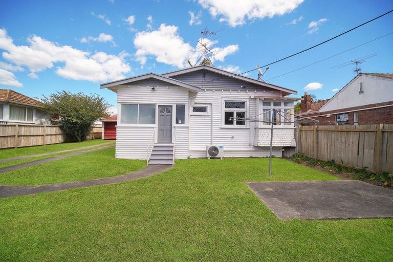 Photo of property in 1/36 Miro Street, New Lynn, Auckland, 0600