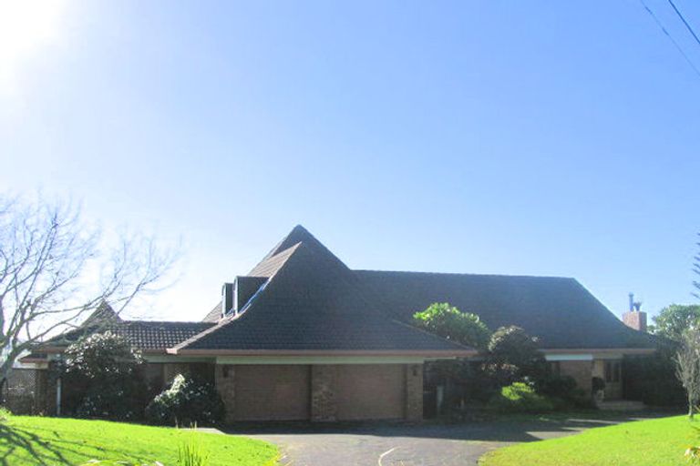 Photo of property in 215 Metcalfe Road, Ranui, Auckland, 0612