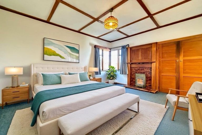 Photo of property in 2 Westland Road, Mount Cook, Wellington, 6021
