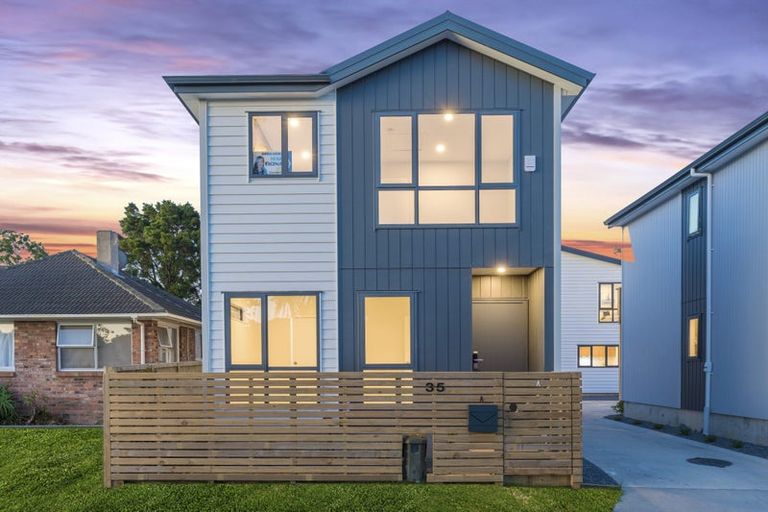 Photo of property in 35a Hereford Street, Te Atatu Peninsula, Auckland, 0610