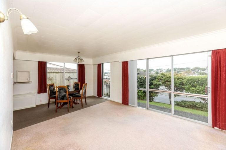 Photo of property in 3/10 Birdwood Avenue, Moturoa, New Plymouth, 4310