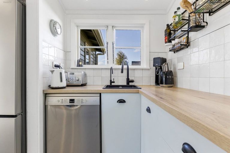 Photo of property in 9 Tawa Street, Hilltop, Taupo, 3330