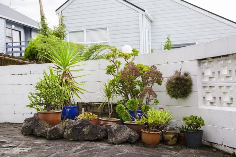Photo of property in 13 Lynngate Place, Hillcrest, Auckland, 0627