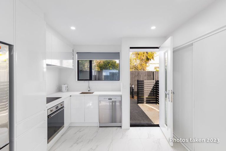 Photo of property in 62a Cleveland Street, Edgeware, Christchurch, 8013