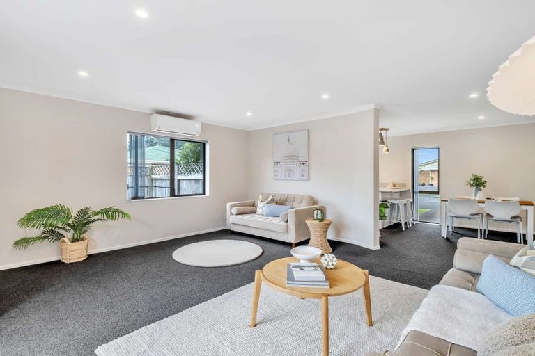 Photo of property in 1 Loader Place, Tawhero, Whanganui, 4501