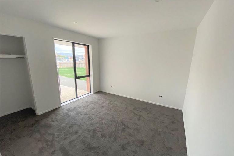 Photo of property in 33 Lowes Road, Rolleston, 7614