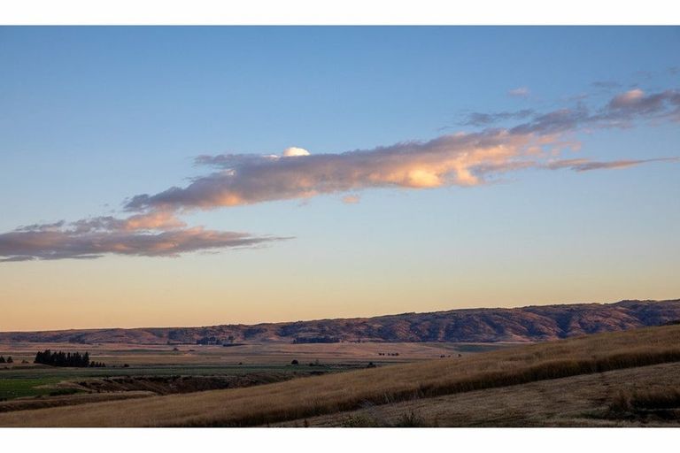 Photo of property in 1976 Saint Bathans Loop Road, Saint Bathans, 9386