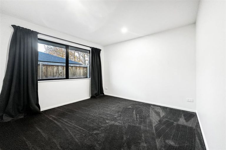 Photo of property in 27 Crossley Avenue, Woodend, 7610