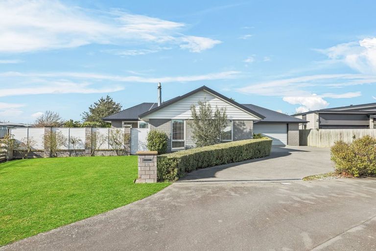 Photo of property in 26 Henley Close, Rolleston, 7614