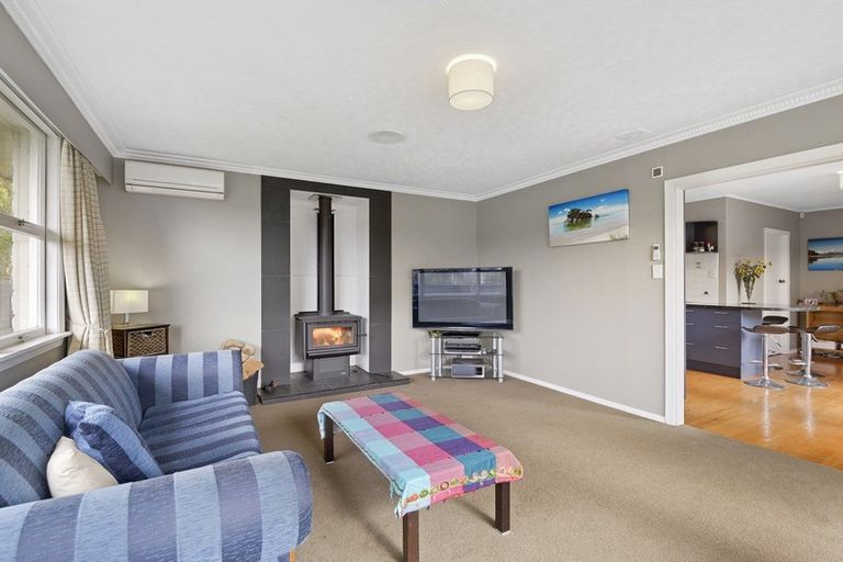 Photo of property in 113 Grimseys Road, Redwood, Christchurch, 8051