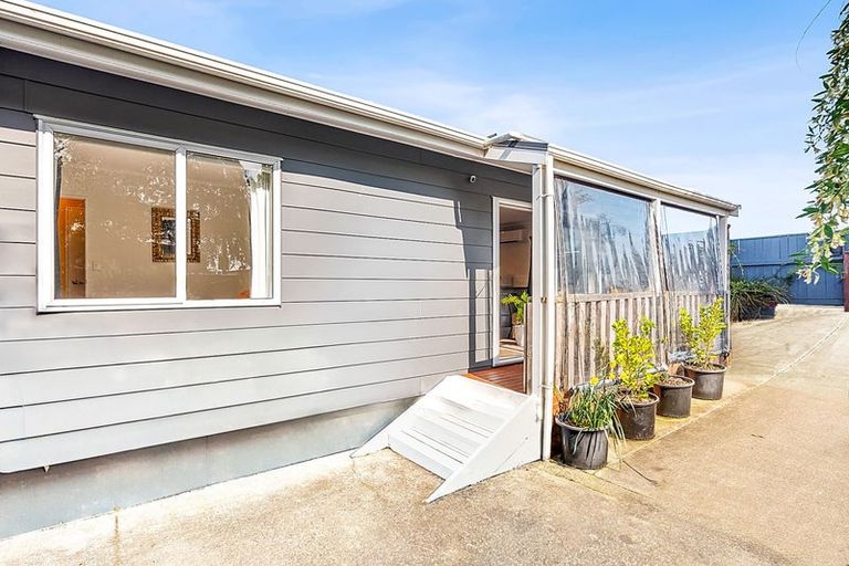 Photo of property in 22a Kapiti Road, Paraparaumu, 5032