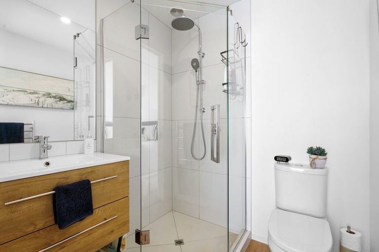 Photo of property in 2/102 Swayne Road, Cambridge, 3434