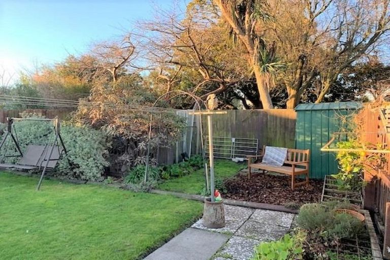 Photo of property in 1/46 Wilsons Road South, Saint Martins, Christchurch, 8022