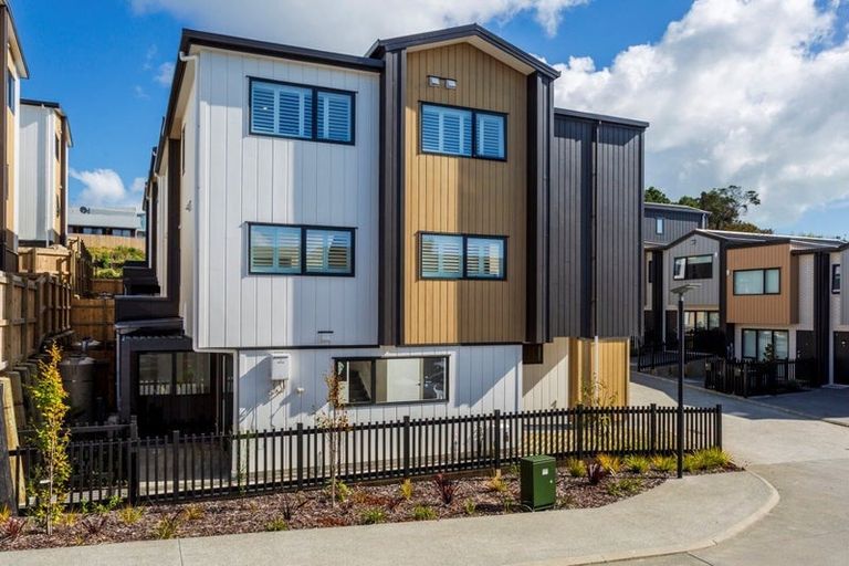 Photo of property in 2 Irwin Lane, Windsor Park, 0632